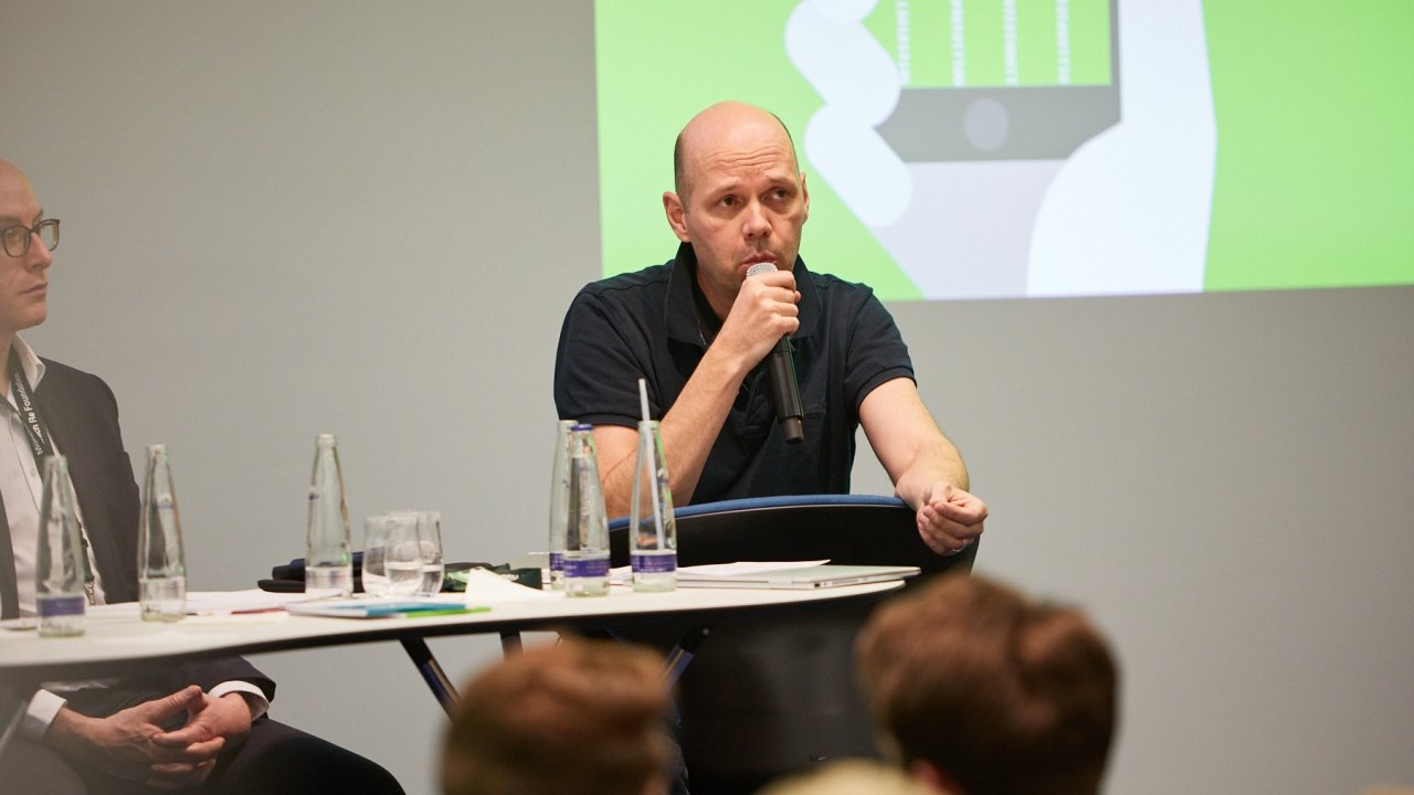 Klagges explains that a lot of tools exist, which offer more data protection, like the TOR network. Klagges explains that a lot of tools exist, which offer more data protection, like the TOR network.