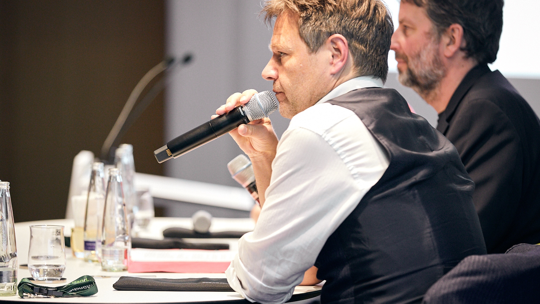 Habeck sees the need for a public investment programme for Germany and Europe. Habeck sees the need for a public investment programme for Germany and Europe.