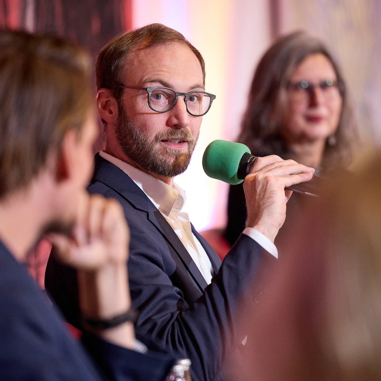 Dr. Ryfish auf dem Podium