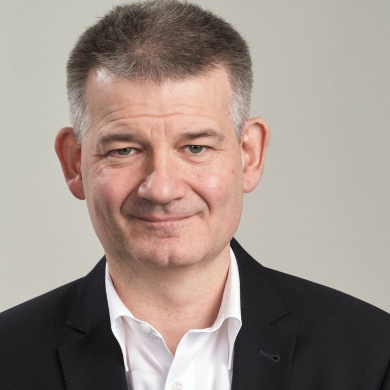 Prof. Dr. Dr. Wallacher