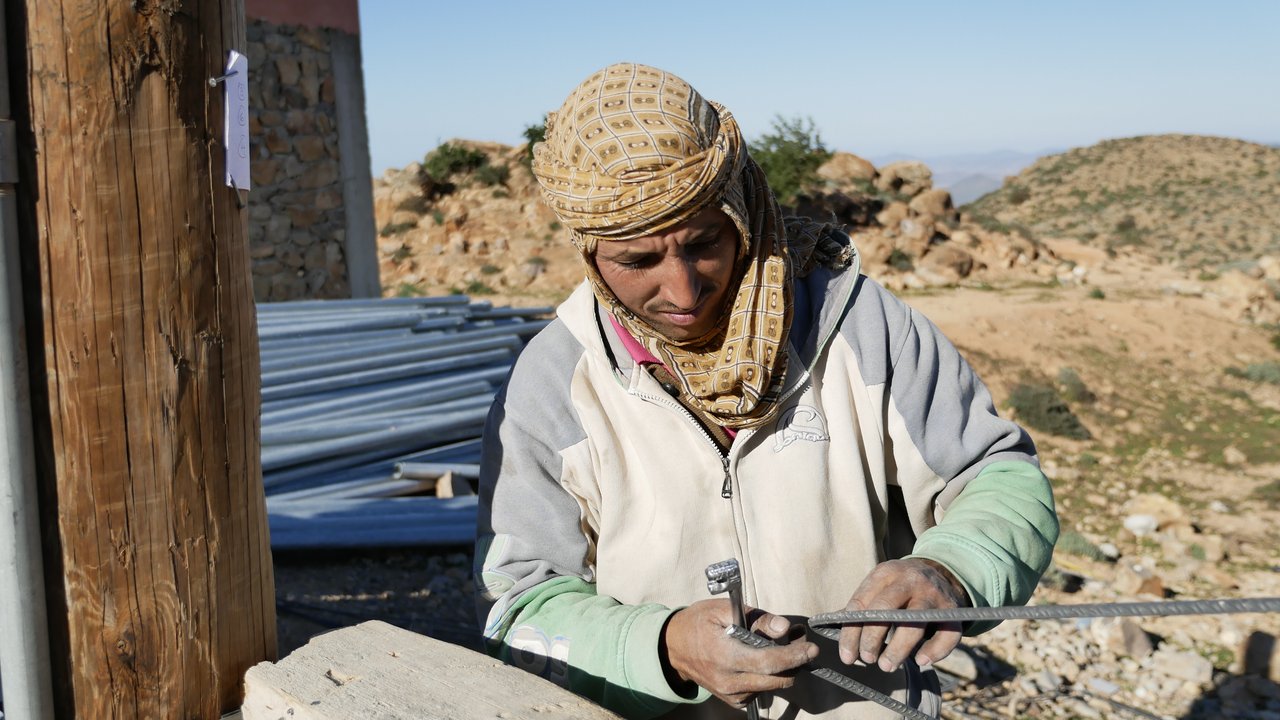 4/17:A great deal of painstaking manual work was required on site.