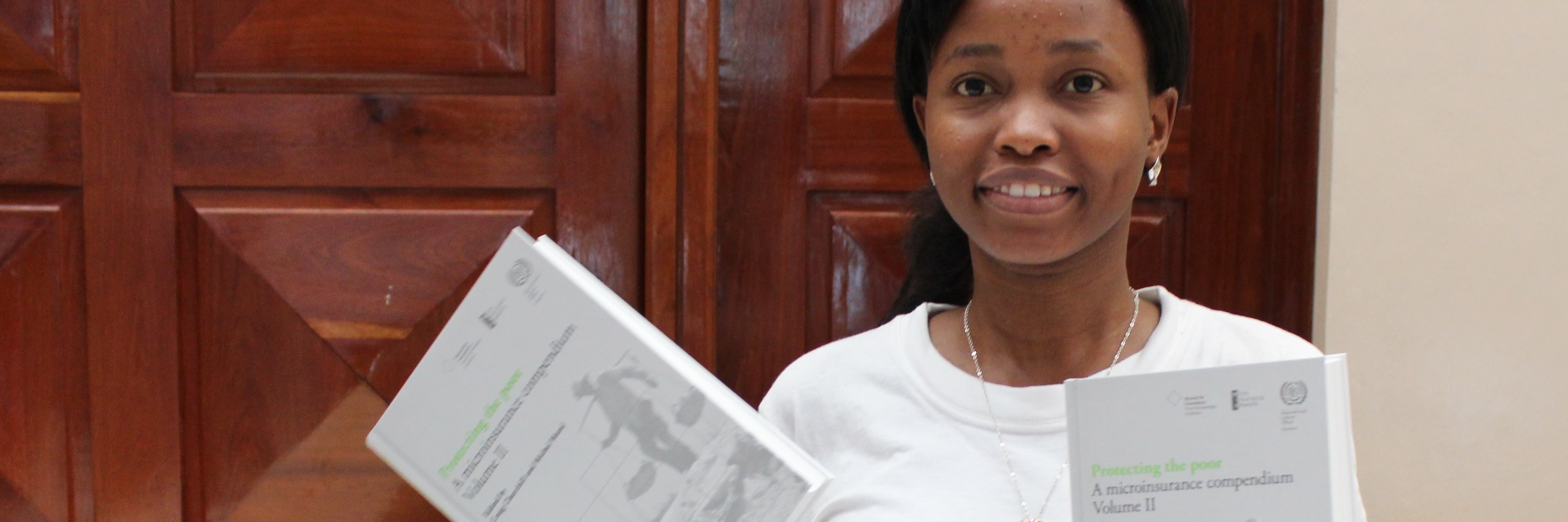 Protecting the poor - A microinsurance compendium Protecting the poor - A microinsurance compendium
