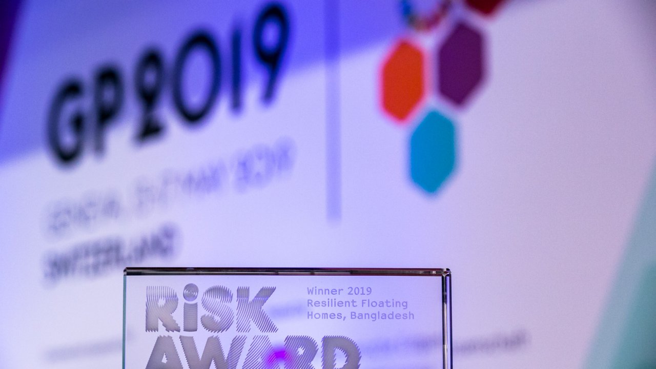The RISK Award was handed over during the closing ceremony of the Global Platform for DRR on 17 May in Geneva. The prize is endowed with 100,000 € project funding. The RISK Award was handed over during the closing ceremony of the Global Platform for DRR on 17 May in Geneva. The prize is endowed with 100,000 € project funding.