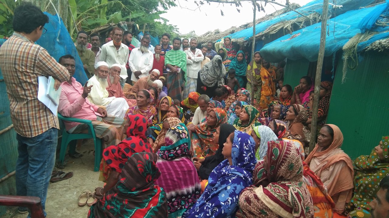 Bangladesh, Group of women